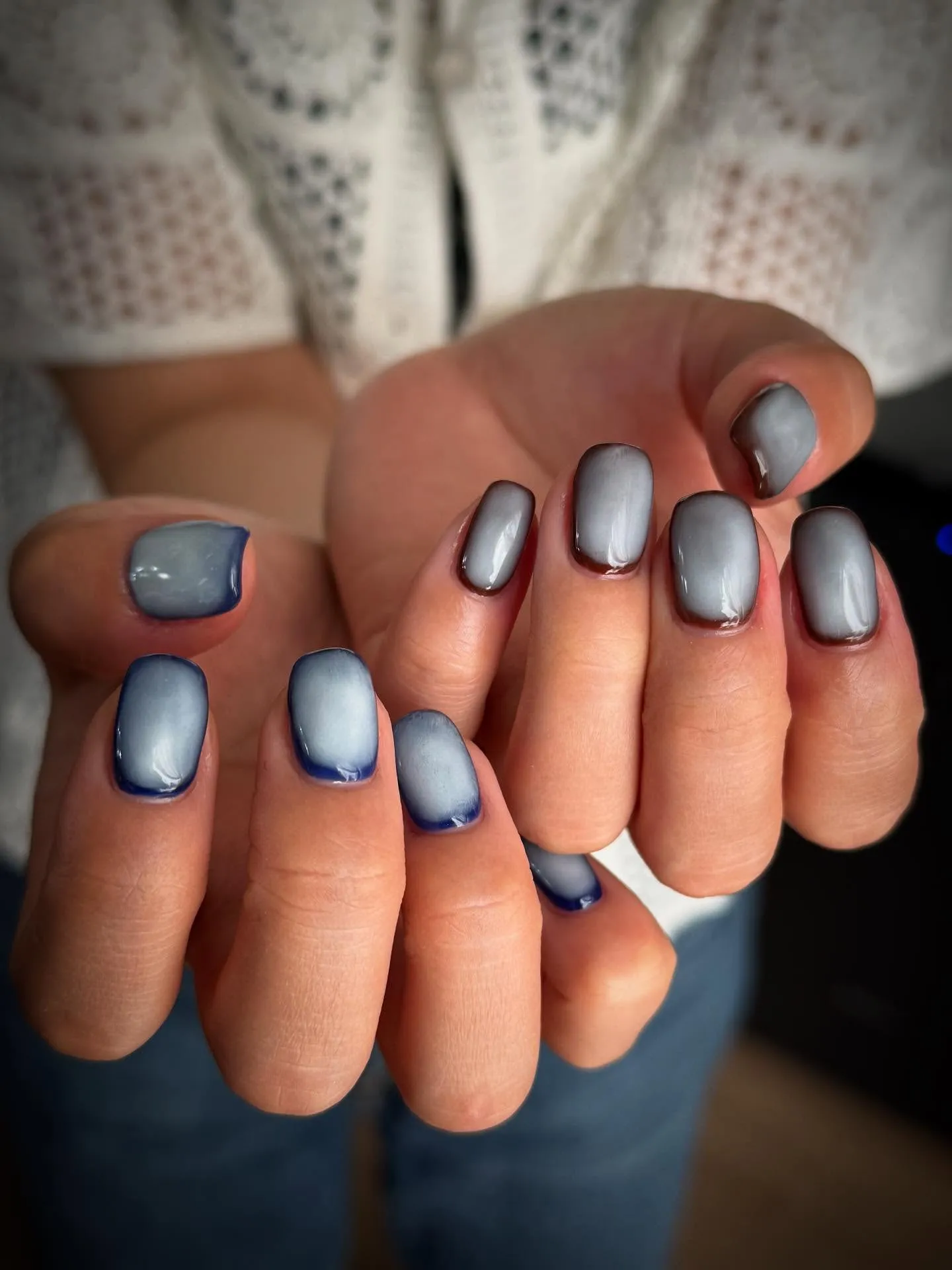 💙🤎☁️🌫️