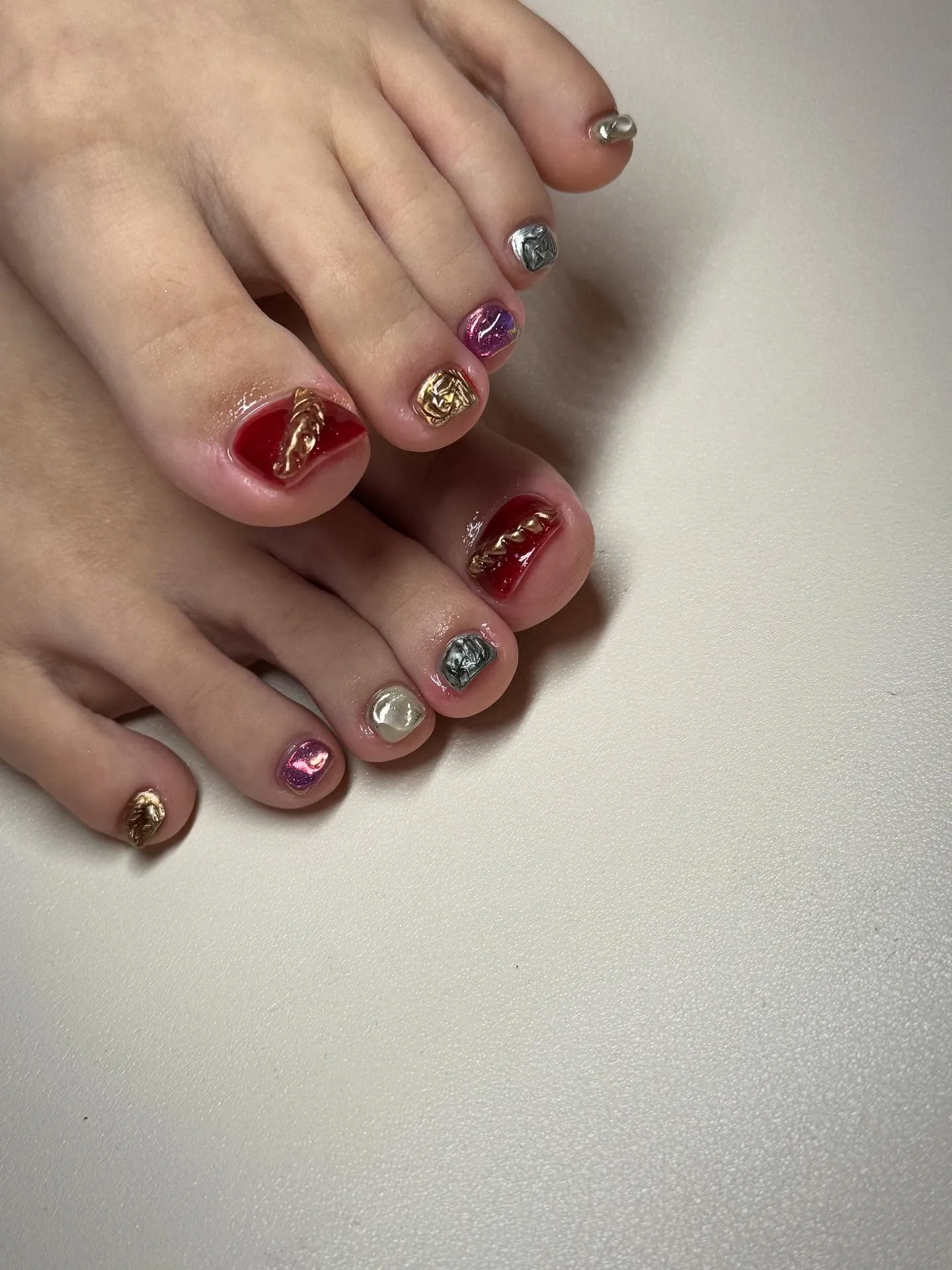 ちいこいお爪にいろいろ盛り込んだ🐾