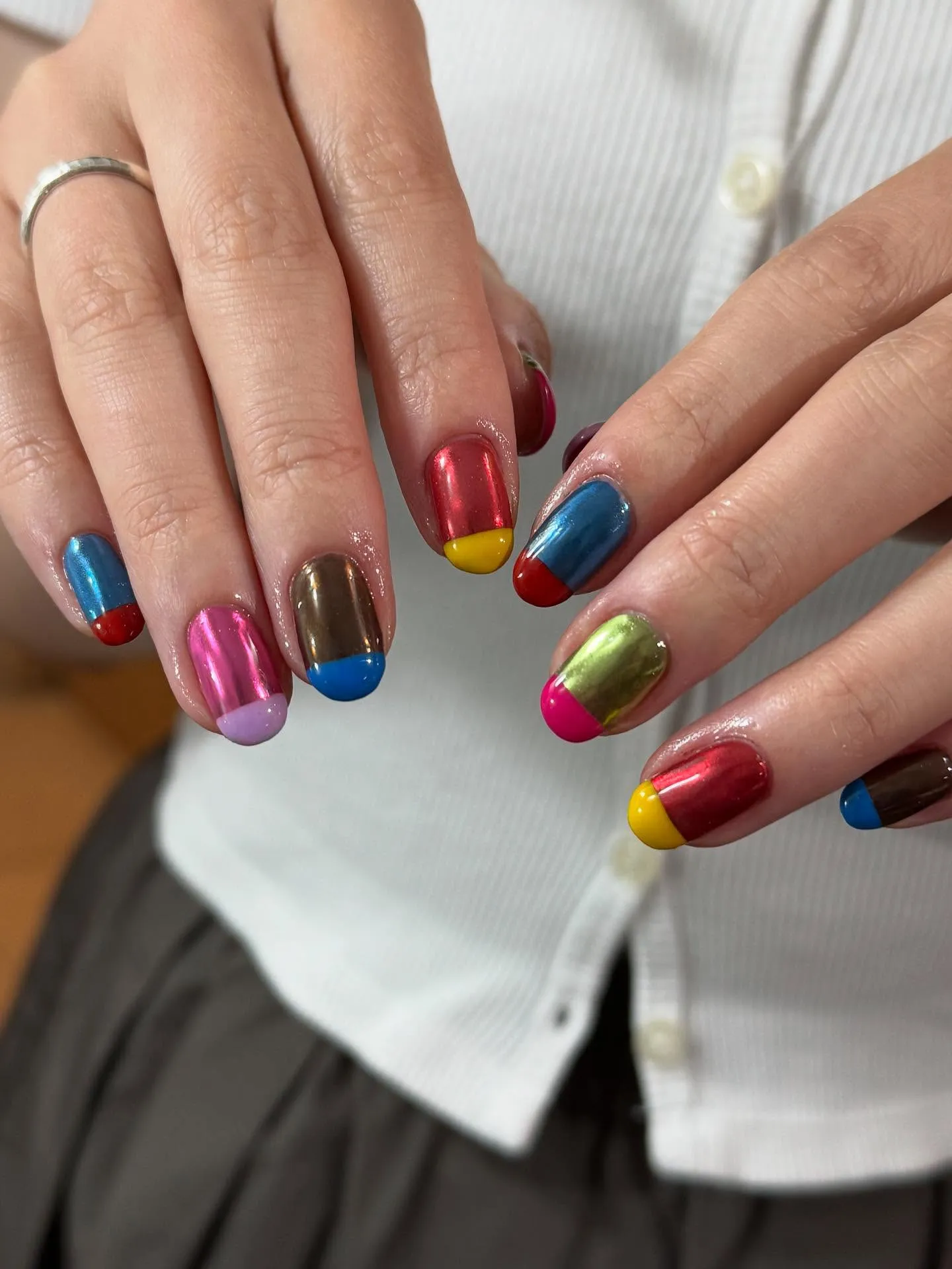 🩷🩵💛💜💚🧡🩶🤎💙