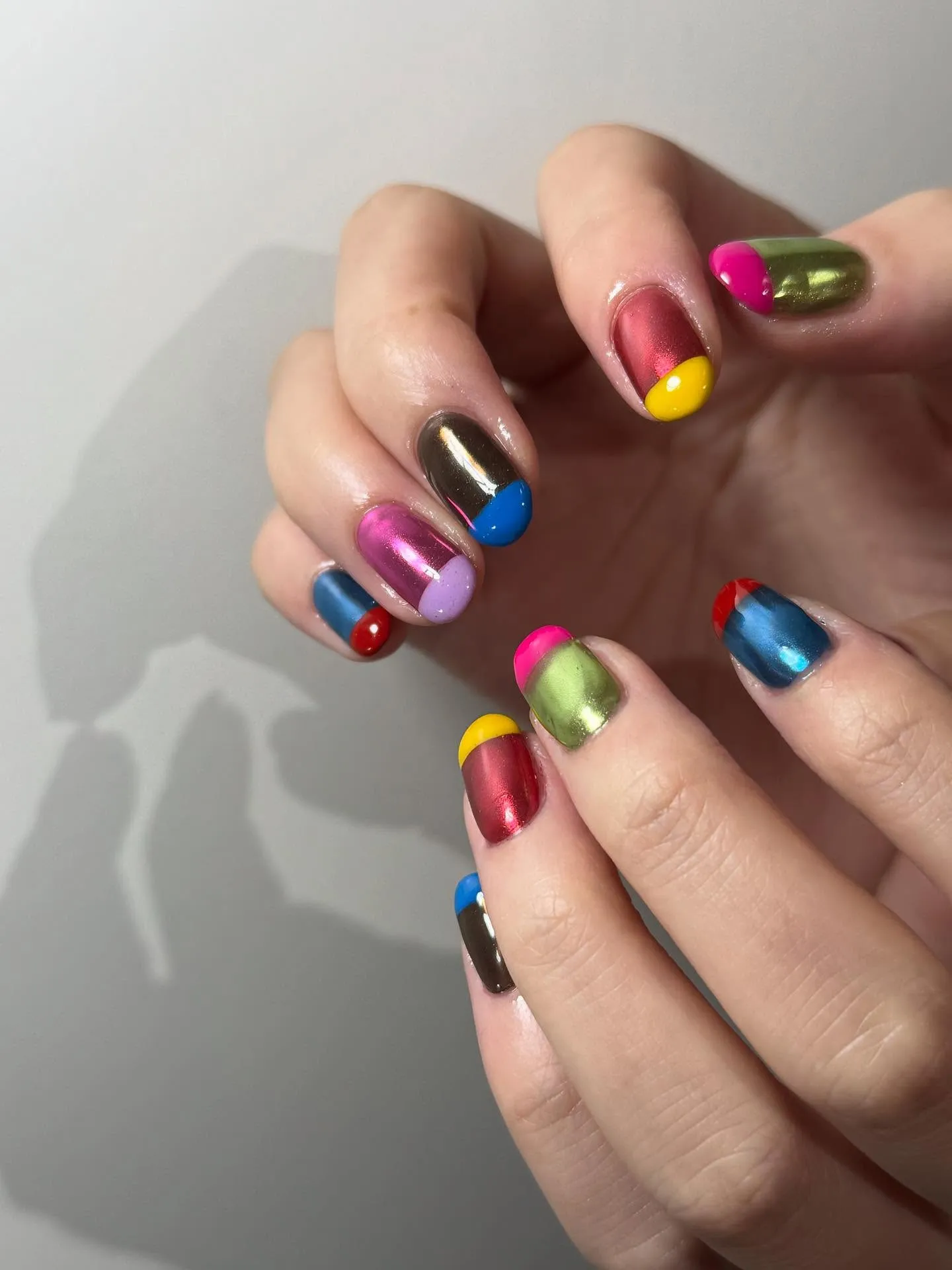 🩷🩵💛💜💚🧡🩶🤎💙