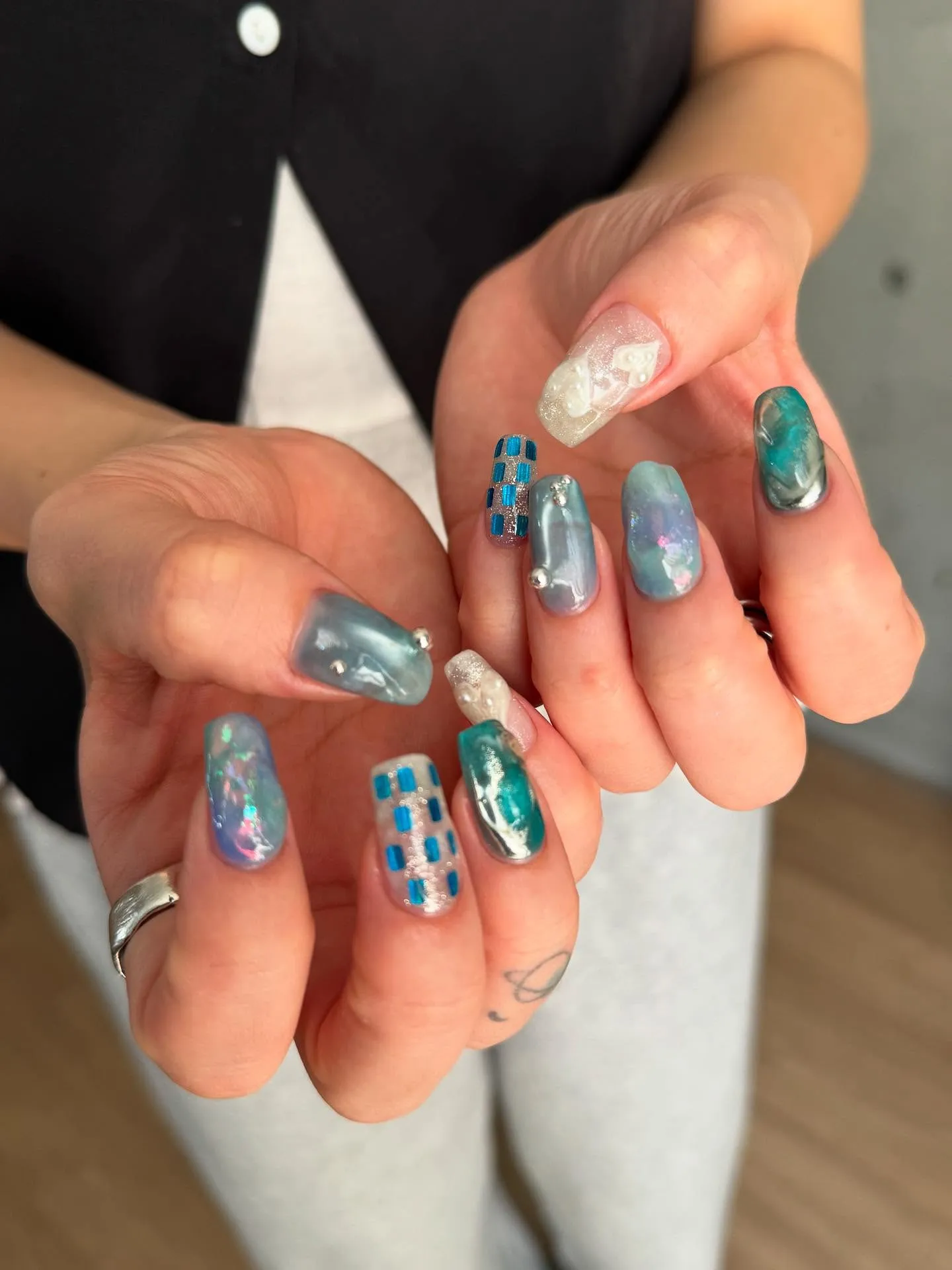 🚙☁️✨🚛🗽