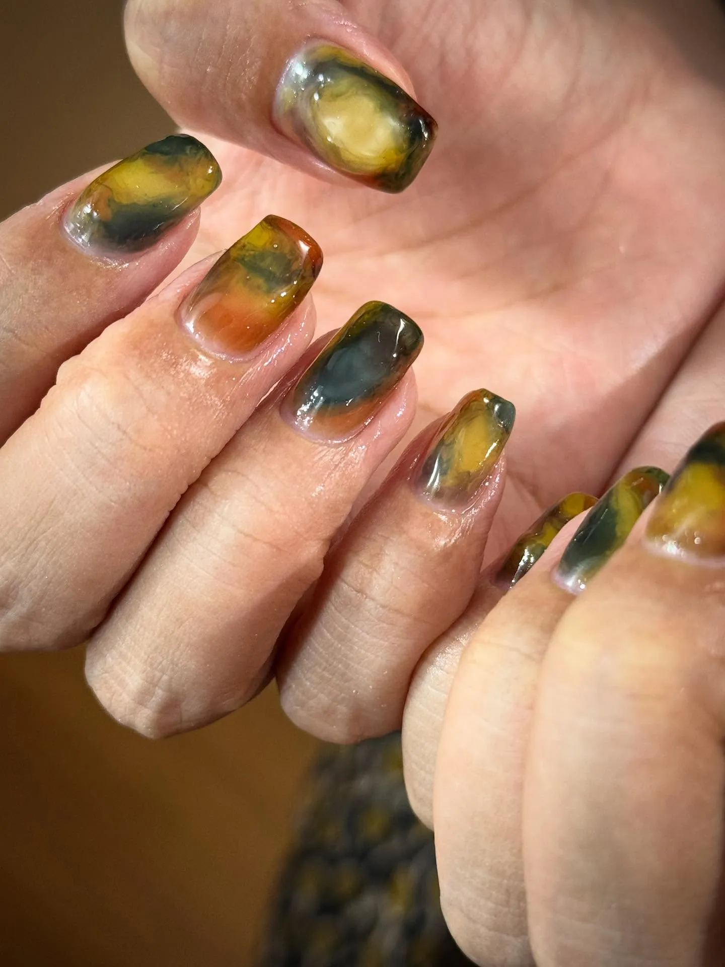 色がもやもや混ざってるの見てると