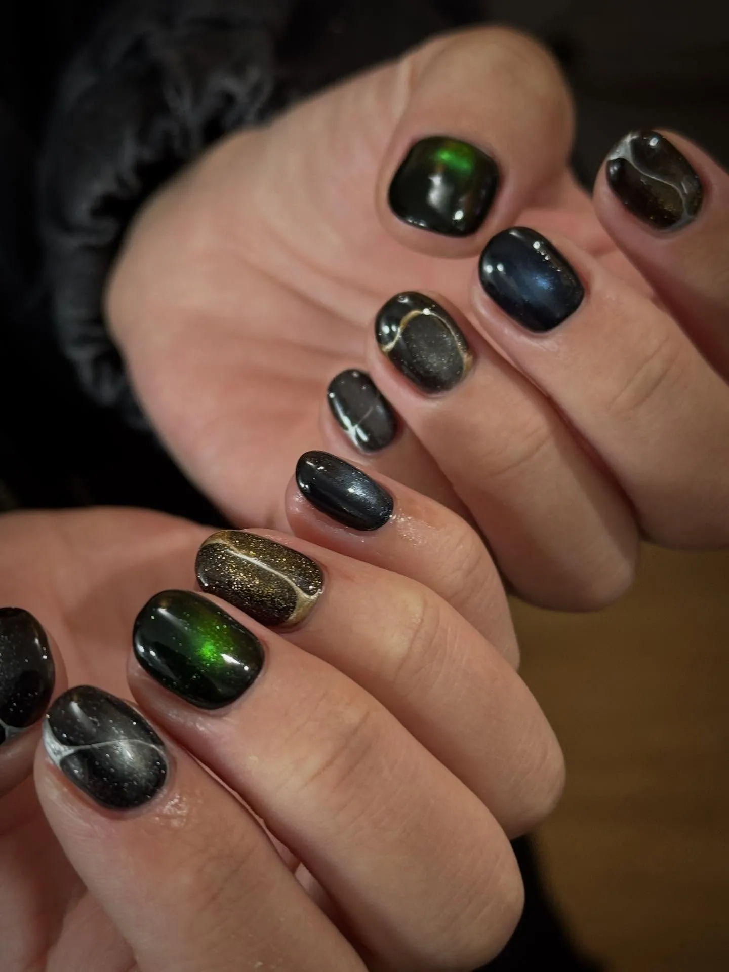 ♣️🖤📉💣⛓️