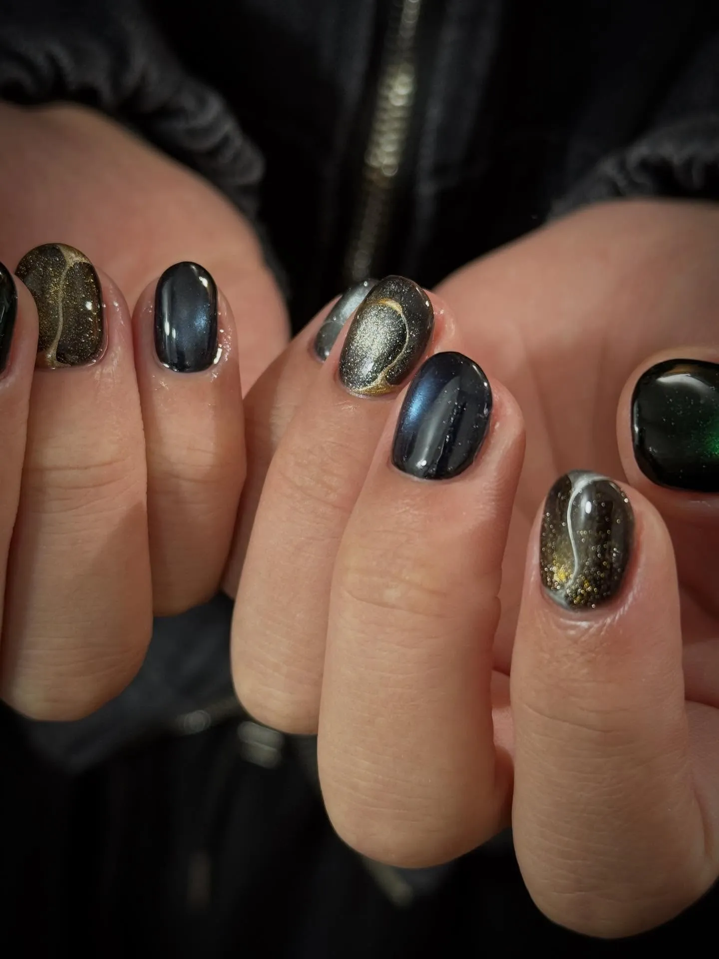 ♣️🖤📉💣⛓️