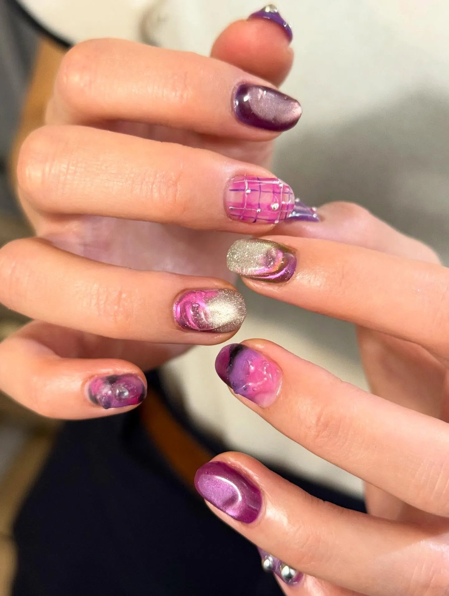 😈🩷🍭☂️💒