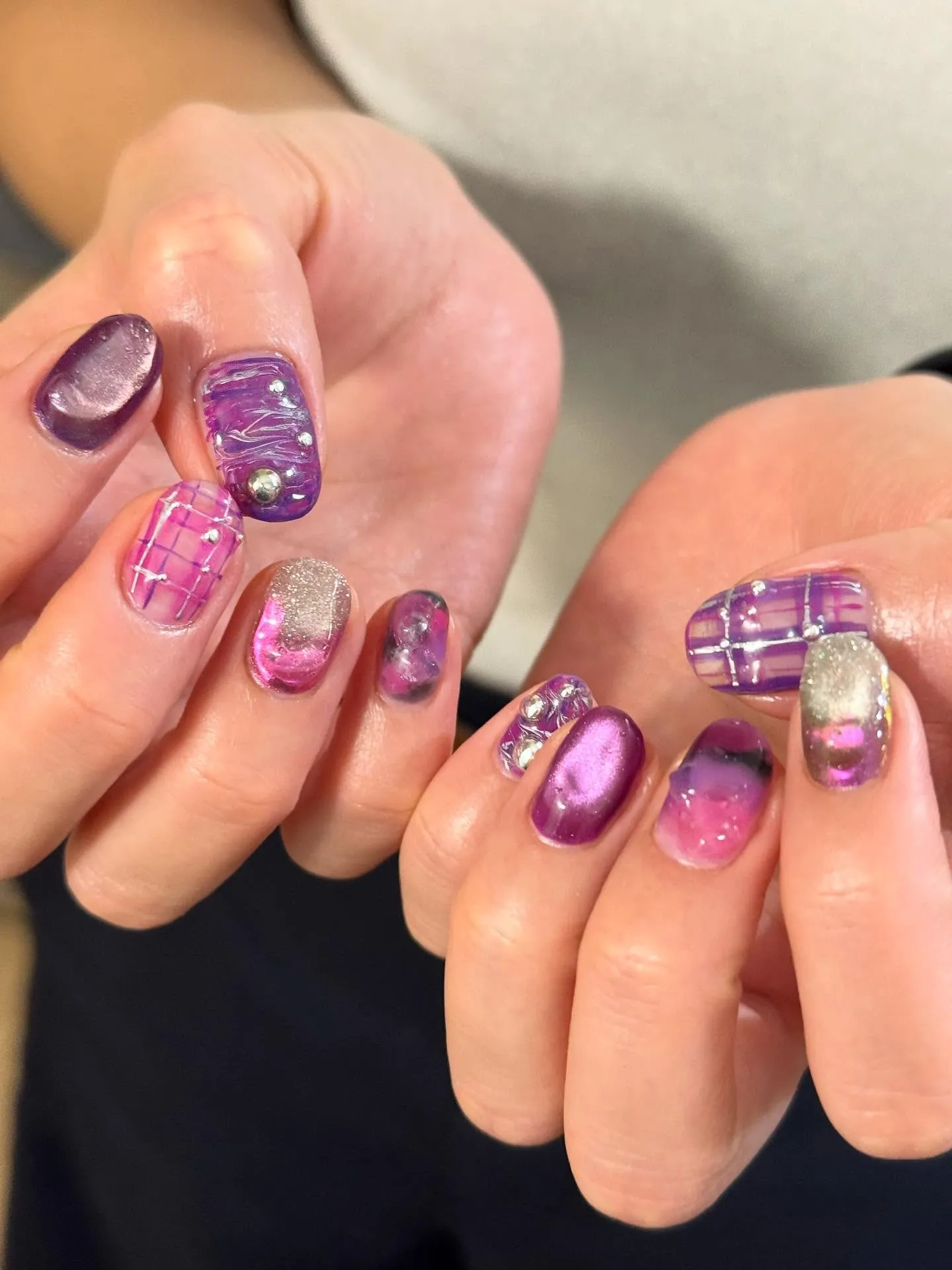 😈🩷🍭☂️💒