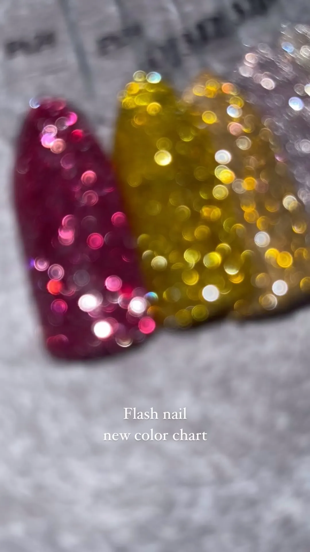 フラッシュネイルのカラーチャートを新しくしました！